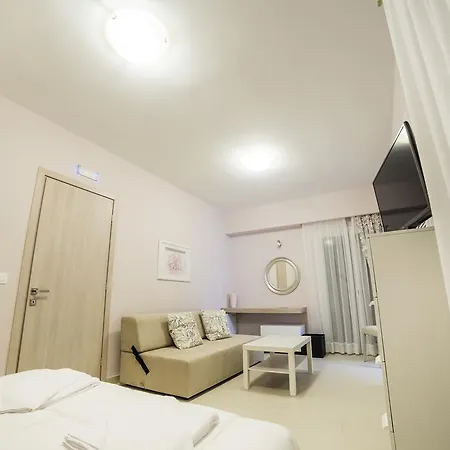 Eleni Luxury *